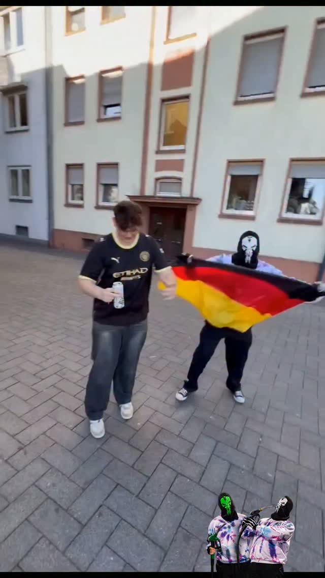 Happy OKTOBERFEST, BRADDA'S!!! Keep it moist! JAWOHL!!! 🇩🇪🇩🇪🇩🇪